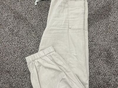 pants Fit Like Medium