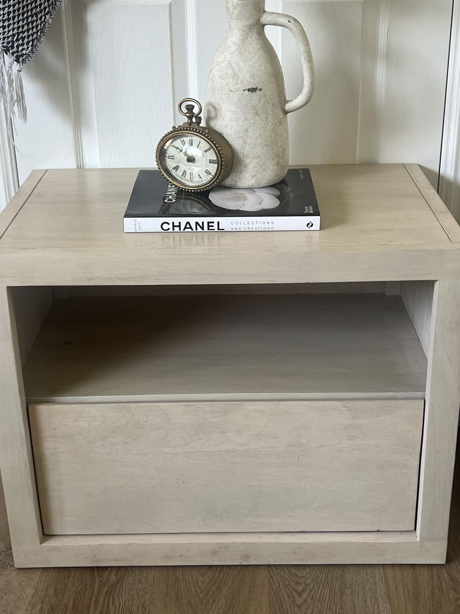 Pottery barn nightstand