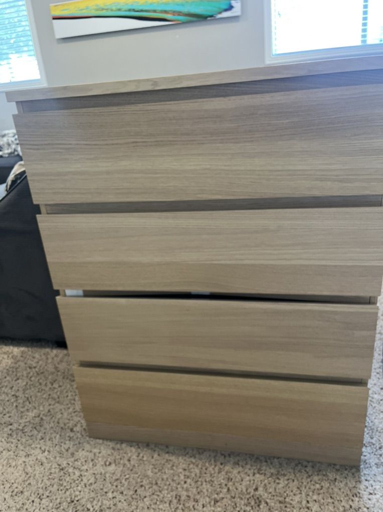 4 Drawer Dresser