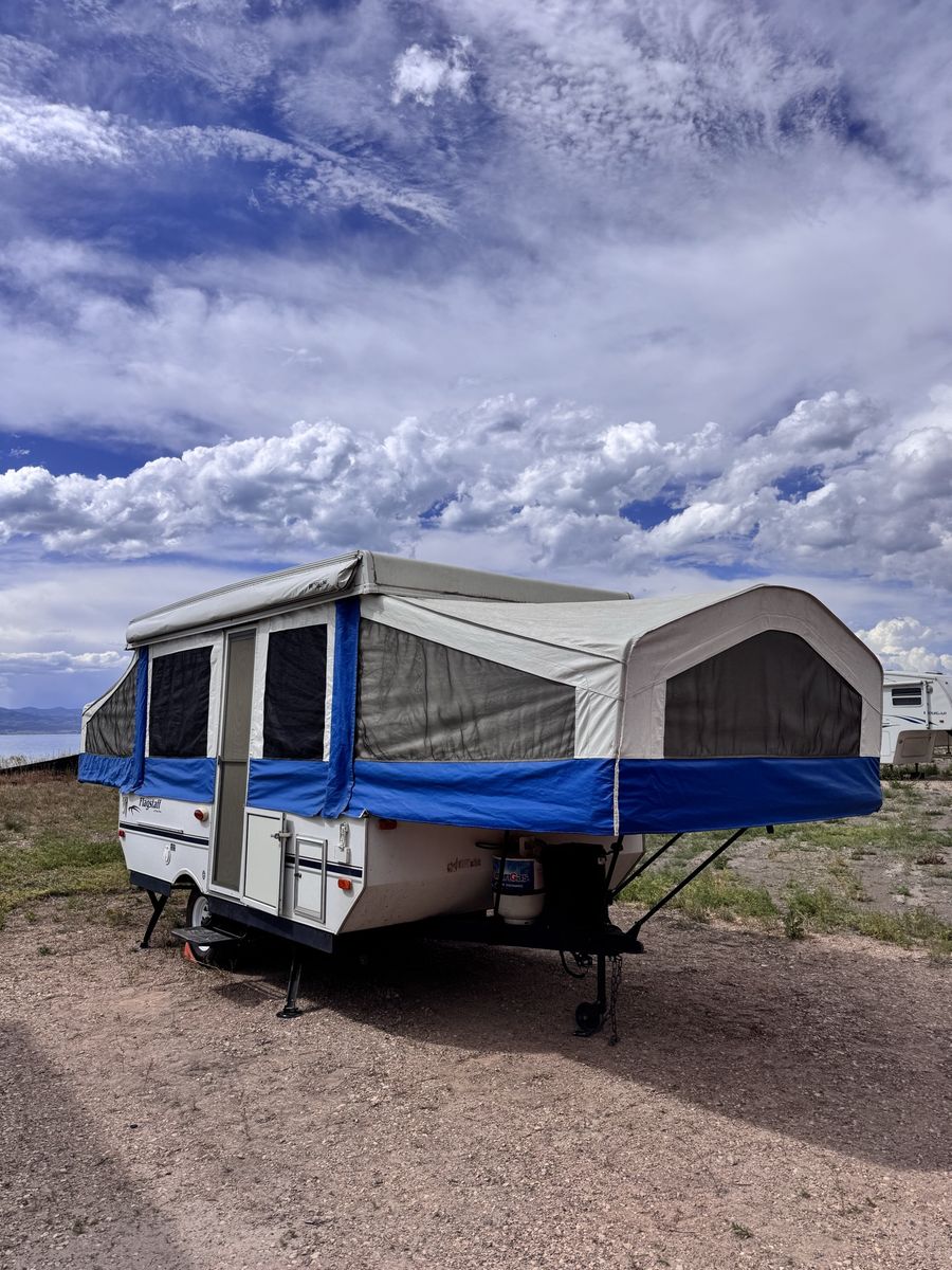 2005 flagstaff popup camp trailer