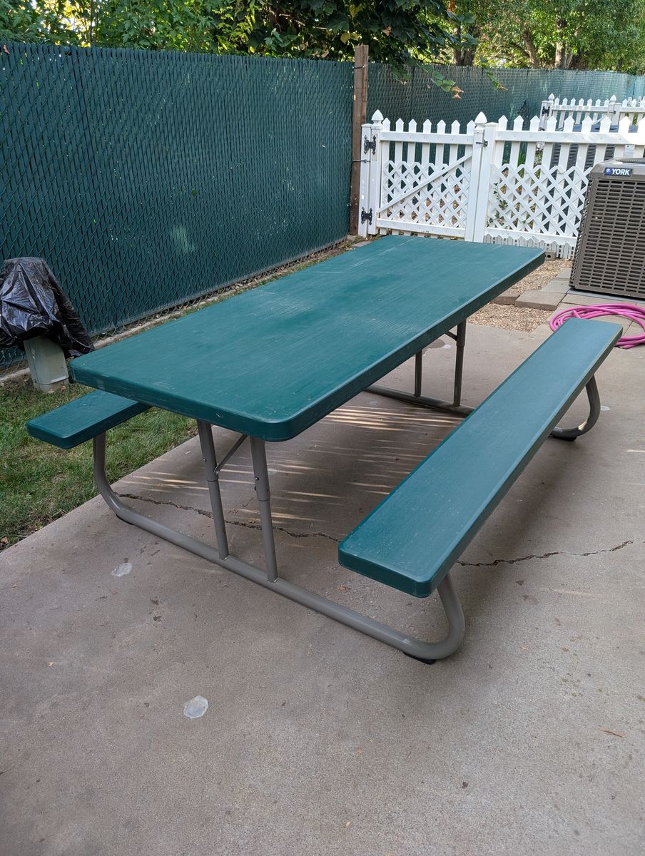 Lifetime Picnic Table