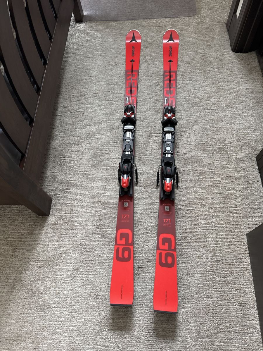 Atomic Redster G9 Skis 171cm with Bindingsj