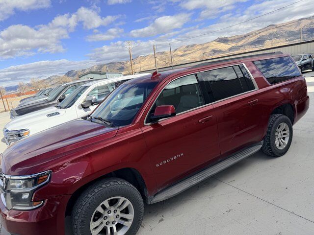 2015 CHEVROLET SUBURBAN LT