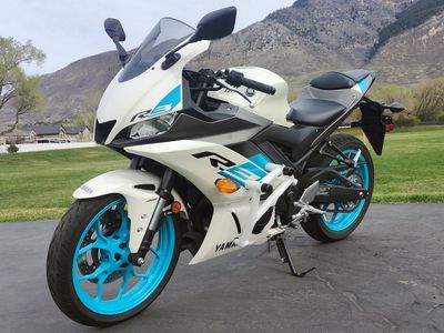 2024 YAMAHA YZF-R3 "ONLY 7.2 MILES!!"