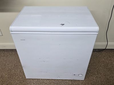 Vissani model DCM7QRBWW Feezer