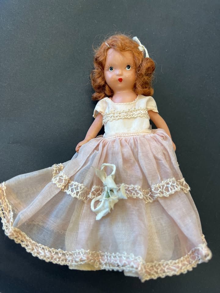 Vintage 1940s Nancy Ann Storybook Doll - Peach Bridesmaid / Pink Lace Gown