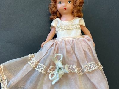 Vintage 1940s Nancy Ann Storybook Doll - Peach Bridesmaid / Pink Lace Gown