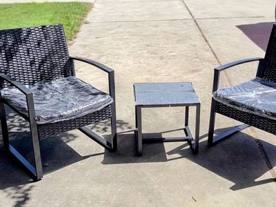 3-Piece Modern Outdoor Bistro Set – All-Weather Wicker – Brand New Cushions