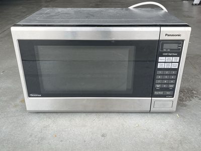 Panasonic Inverter Countertop Microwave 1200W Stainless Steel