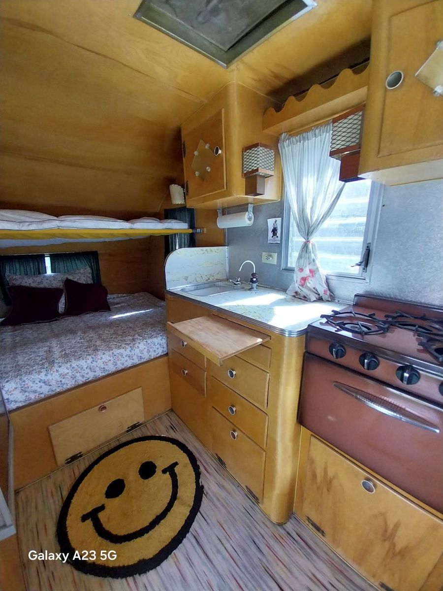Main image 13