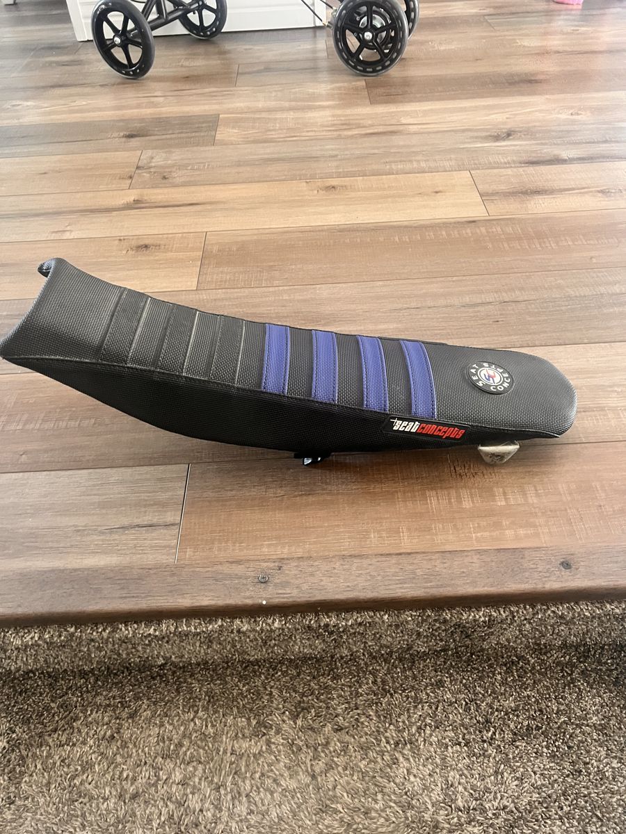 Main image 6