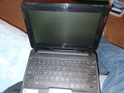 HP Mini laptop**READ THE DESCRIPTION **