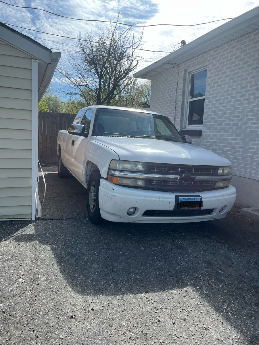 2001 Chevrolet Silverado 1500 LS