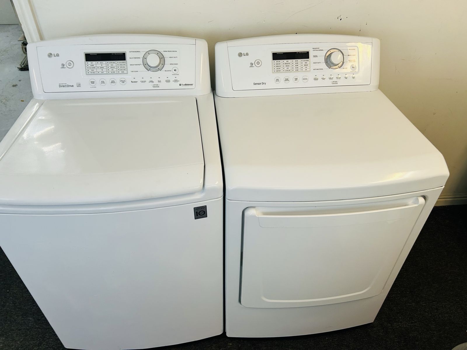 Lg super capacity washer and dryer set 