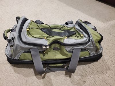 Rolling Duffle Bag (Ricardo Beverly Hills Brand)