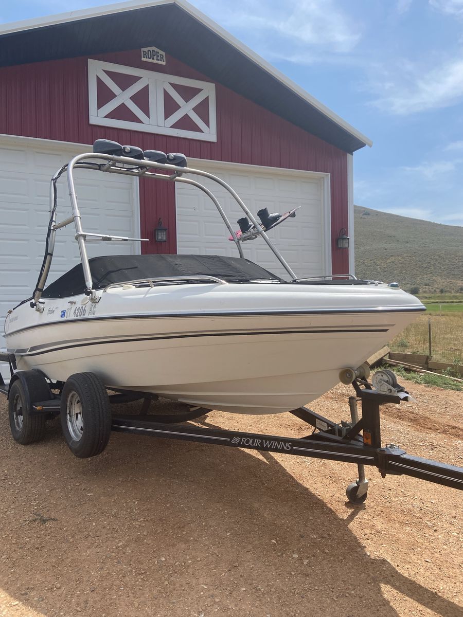 2004 Four Winns Freedom 180