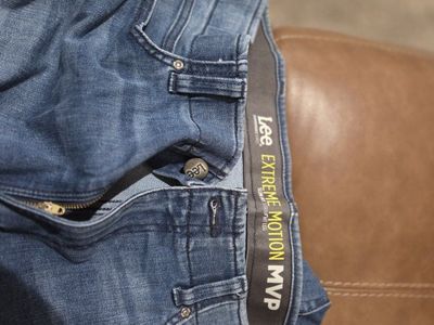 Goodfellow & Co Men's Straight Fit Jeans - Blue Denim, Size 38x32 - Comfort Stretch Blend lee ,Gap