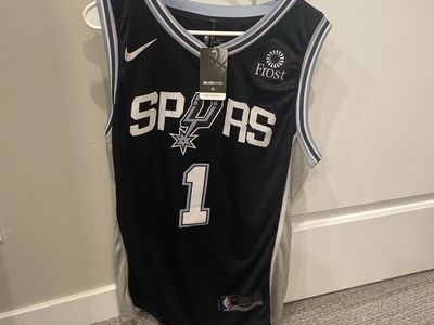 Nike NBA Jersey - Spurs - Wembanyana - size 50 - NEW