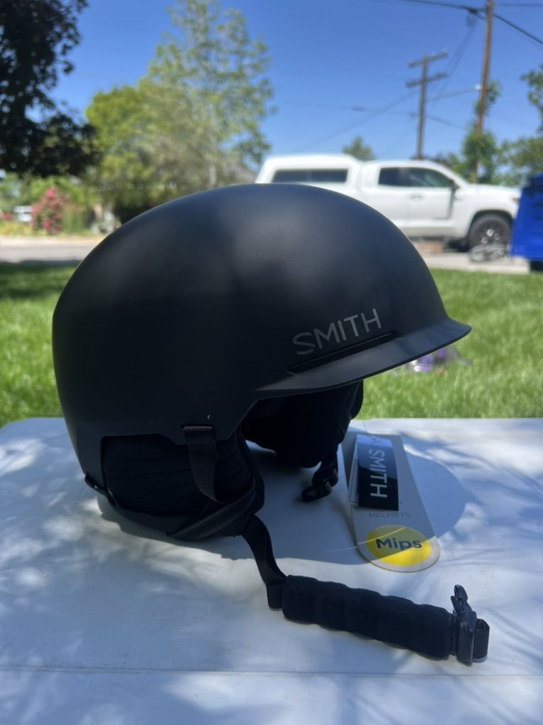 BRAND NEW SMITH SNOWBOARD HELMETs