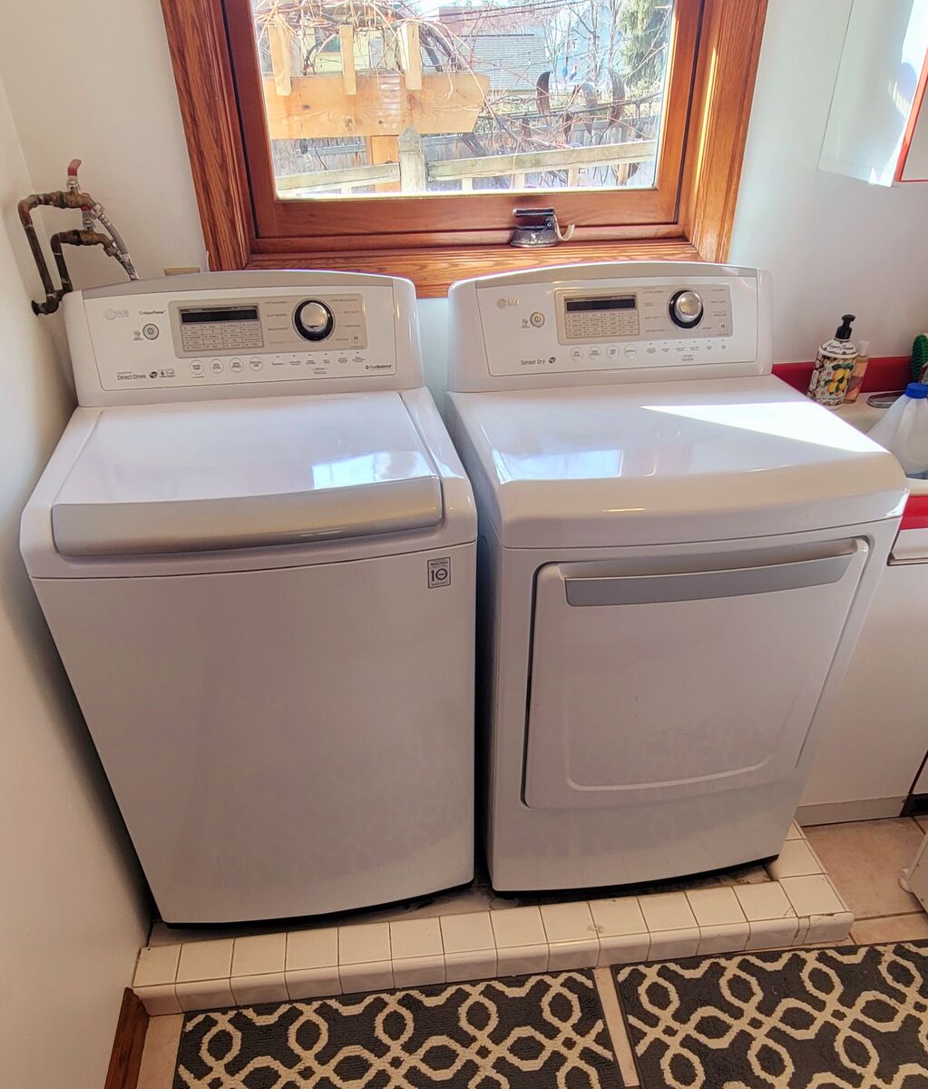 LG Top Load Ultra-Large Capacity Washer & Ultra Large High Efficiency Gas Dryer