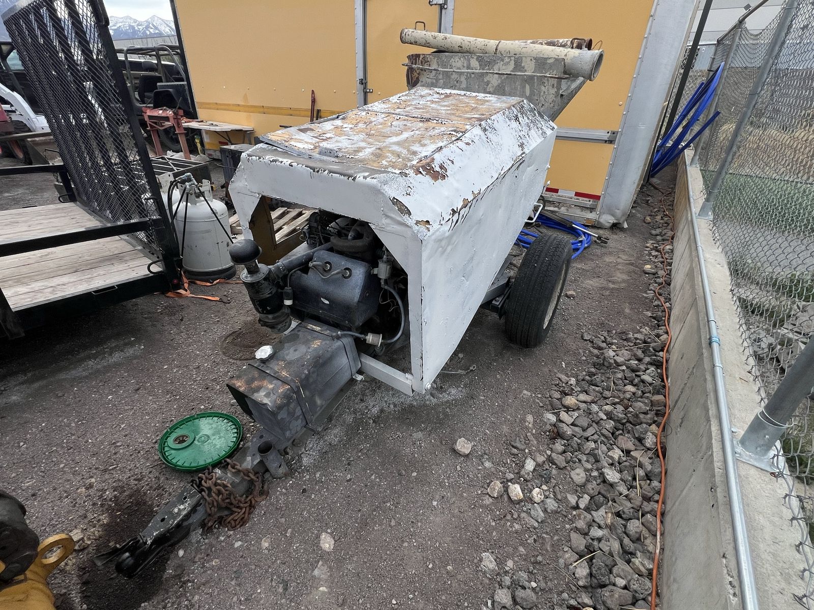 Grout concrete pump