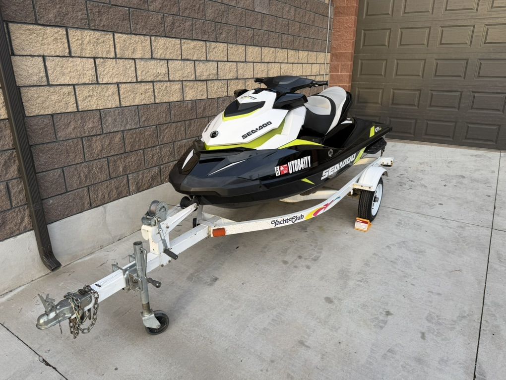 2017 SeaDoo GTI SE 155 W/ Trailer