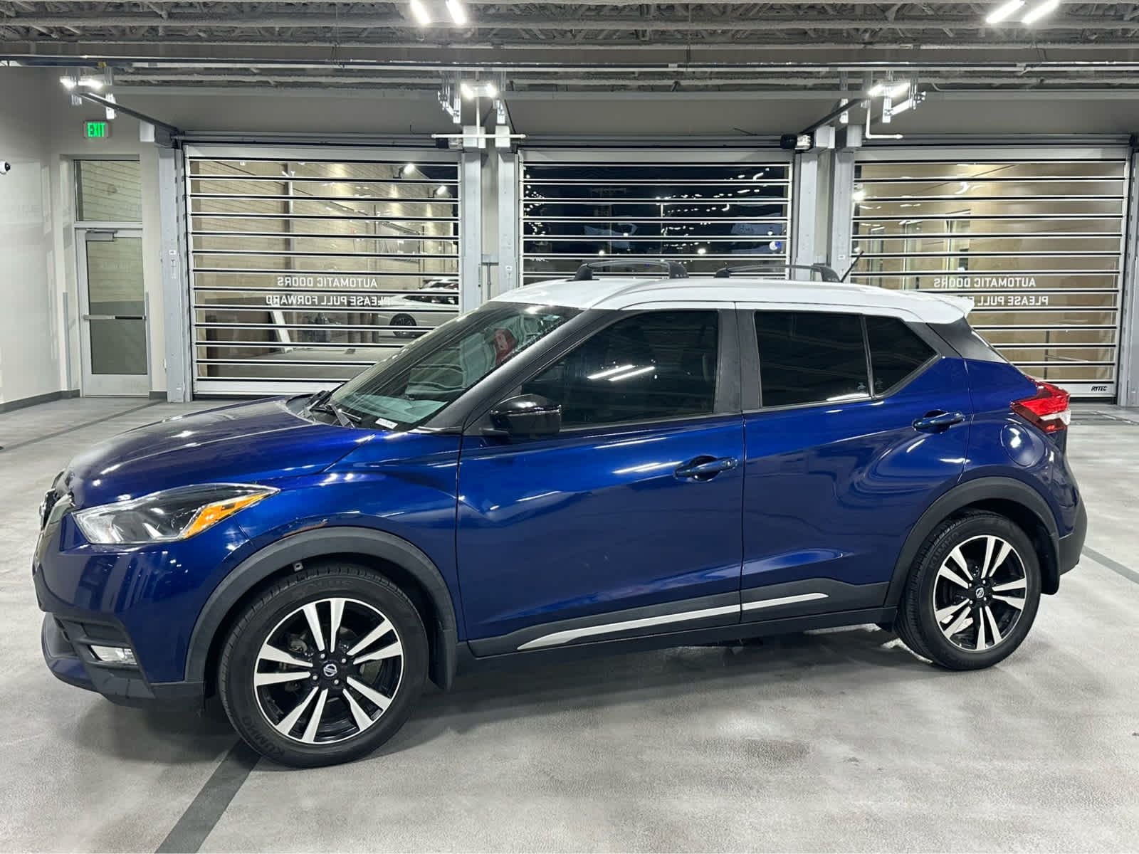 2019 NISSAN KICKS SR