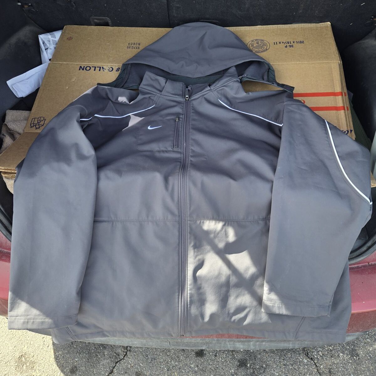 4xl Nike light jacket