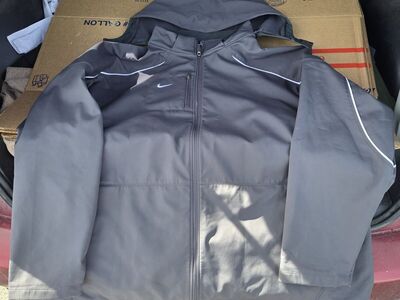 4xl Nike light jacket