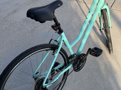 Specialized alibi sport step through size MEDIUM