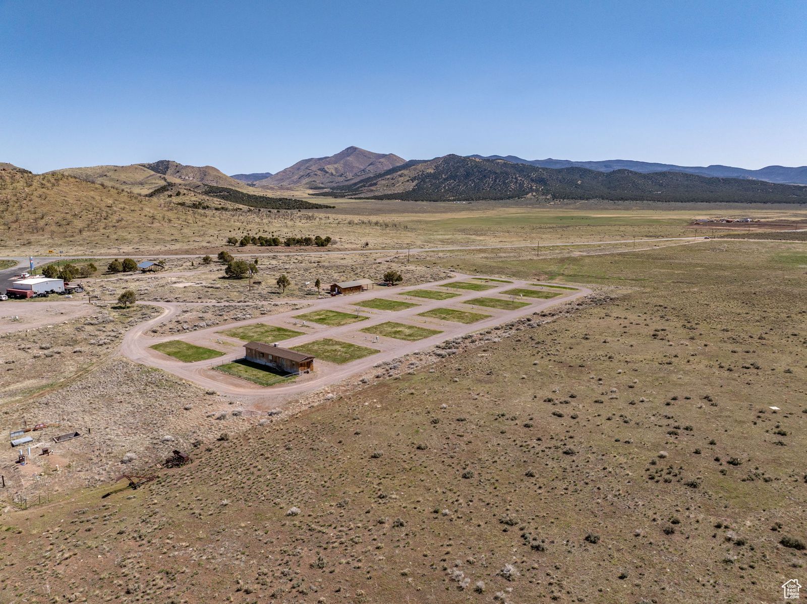 Main image 7