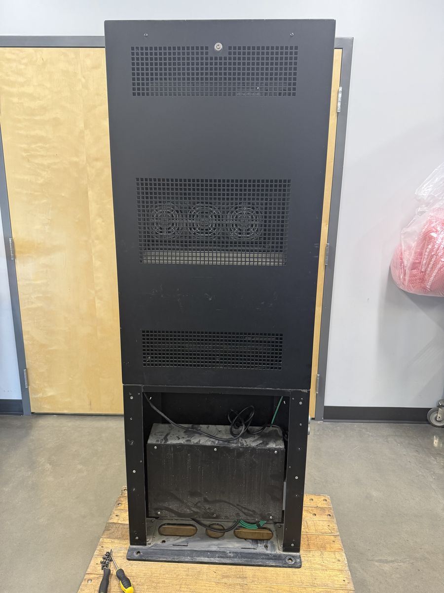 Main image 10