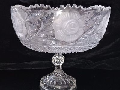 Rose Lead Crystal Pedestal Dish