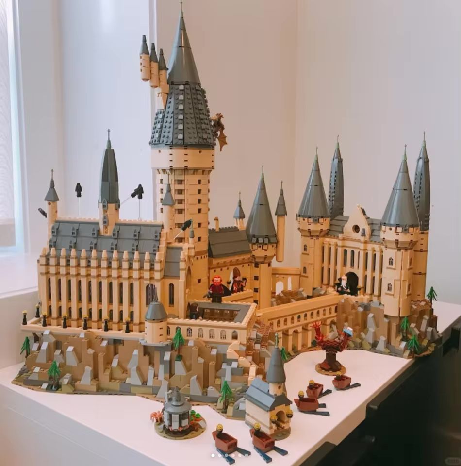 Harry Potter Hogwarts Castle 71043 Building Kit - 6020 Pcs - Highly Detailed Collectible Temu bricks