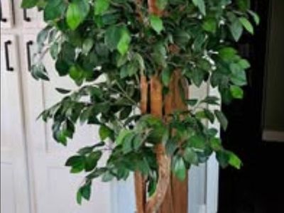 Artifical 5ft tree