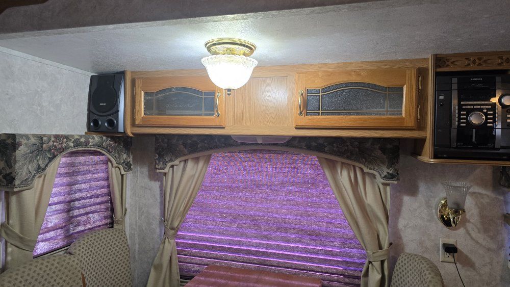 Main image 8