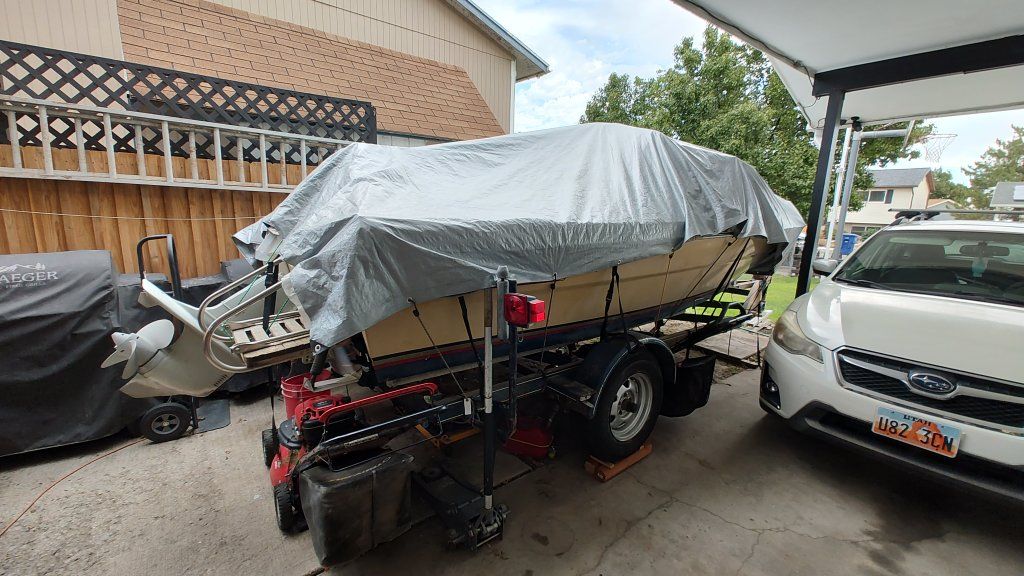 Volvo Penta 225D Inboard Engine Boat with Blue Interior Seating