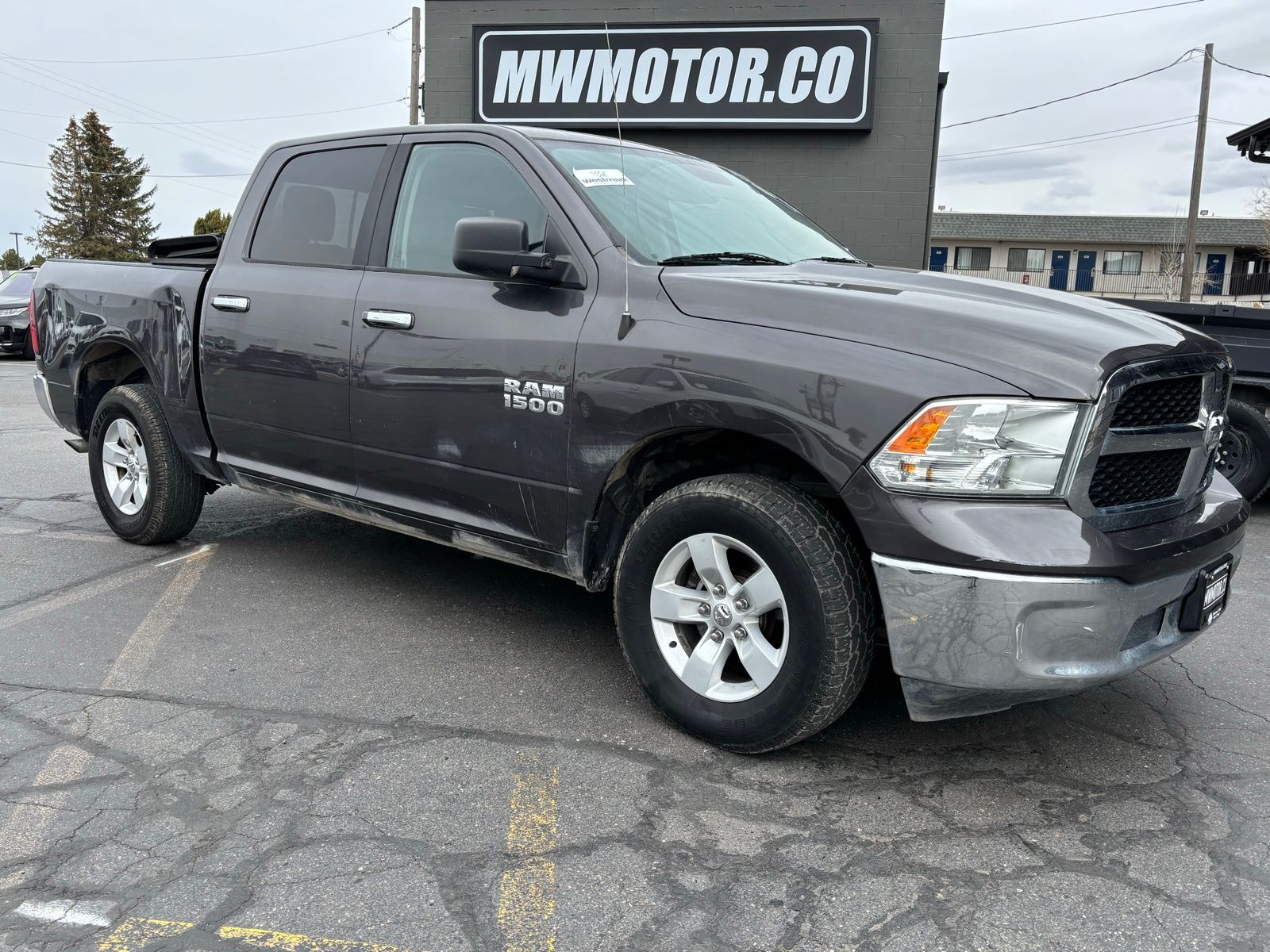 2018 RAM 1500 SLT