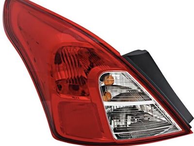 12-19 Nissan Versa drivers left side taillight