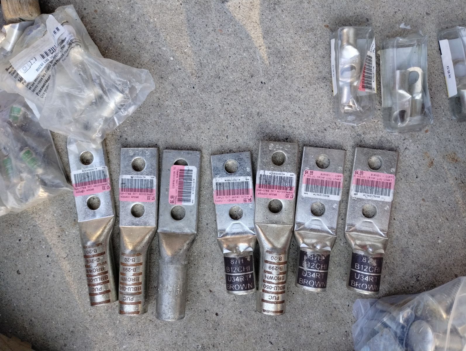 many size wire lugs  5$to 15$ or 50$ for the lot