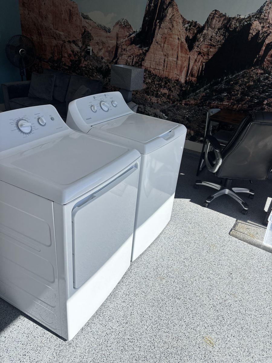 Washer and dryer set