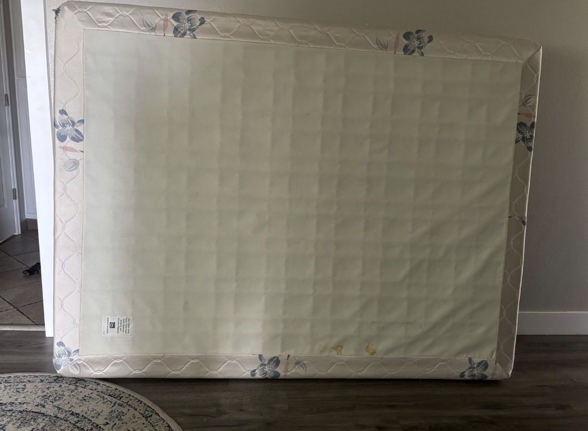 Queen Box Spring - Floral Pattern, Sturdy Foundation. FREE