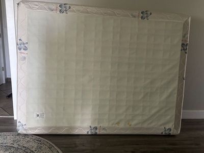 Queen Box Spring - Floral Pattern, Sturdy Foundation. FREE
