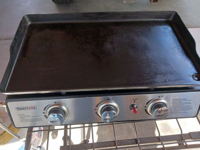 Royal Gormet propane 24" propane griddle