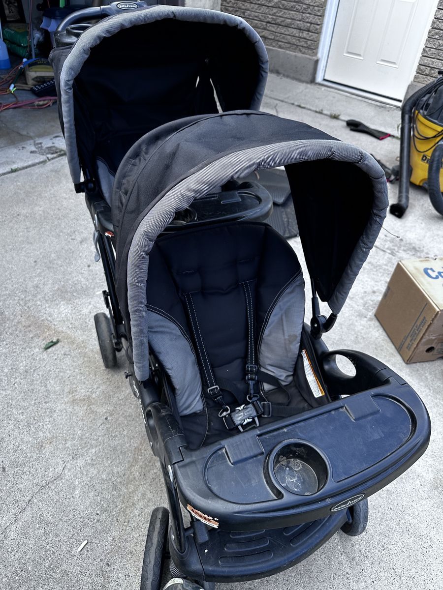 Baby Trend Sit N Stand double stroller