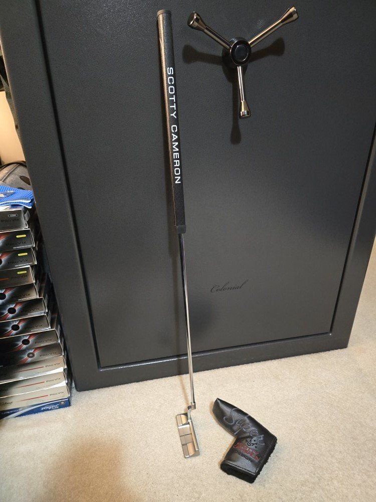 Scotty Cameron Squareback 2 Long Design - Like New