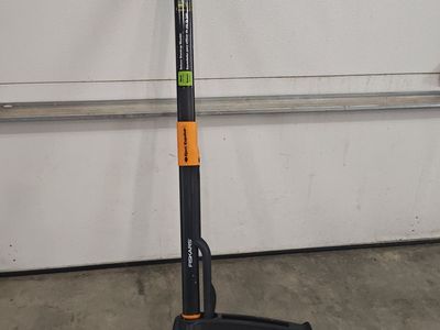 Fiskars weed puller tool