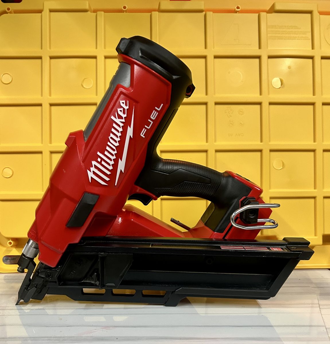 Milwaukee 2745-20 M18 Fuel Framing Nailer