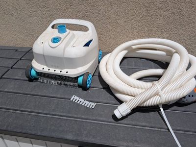 Intex above ground pool cleaner