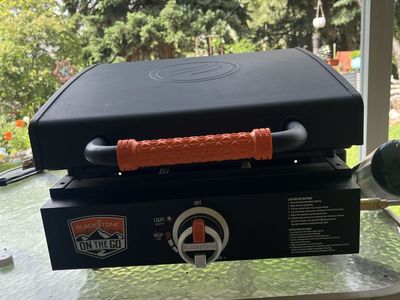 Blackstone (On the go 17” griddle with hood